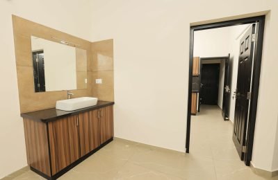 AV6_7571